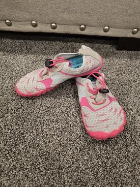ME Makeover Essentials Kids Water Shoes Pink and Gray